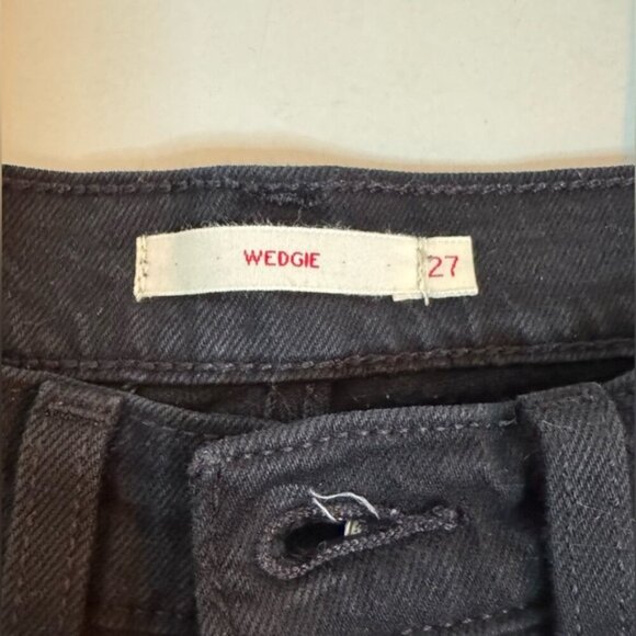 Levi’s Wedgie High-Waisted Black Straight Leg Jeans – Size 27 - Picture 3 of 16